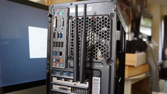 Máy tính để bàn có thể lắp card wifi hay không