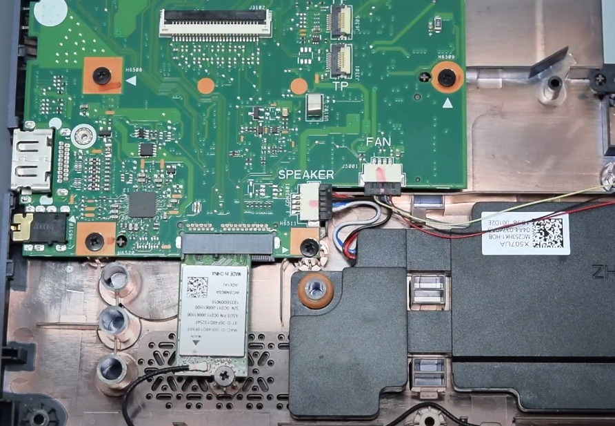 Tại sao card wifi của tôi chỉ có 1 râu, có thể gắn thêm anten cho laptop không